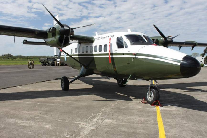 Impecable Twin Otter,recien puesto a nuevo para el servicio. (Luis Pi