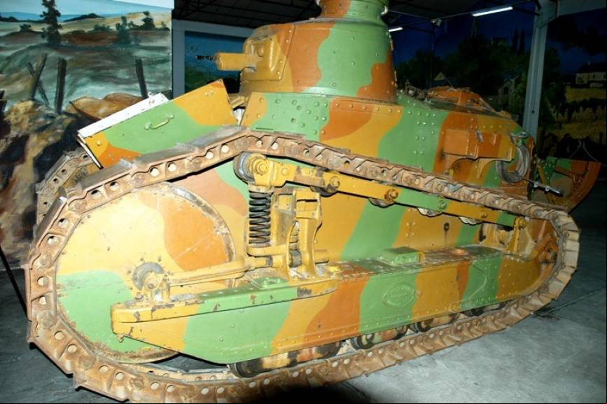Renault FT-17. Espa