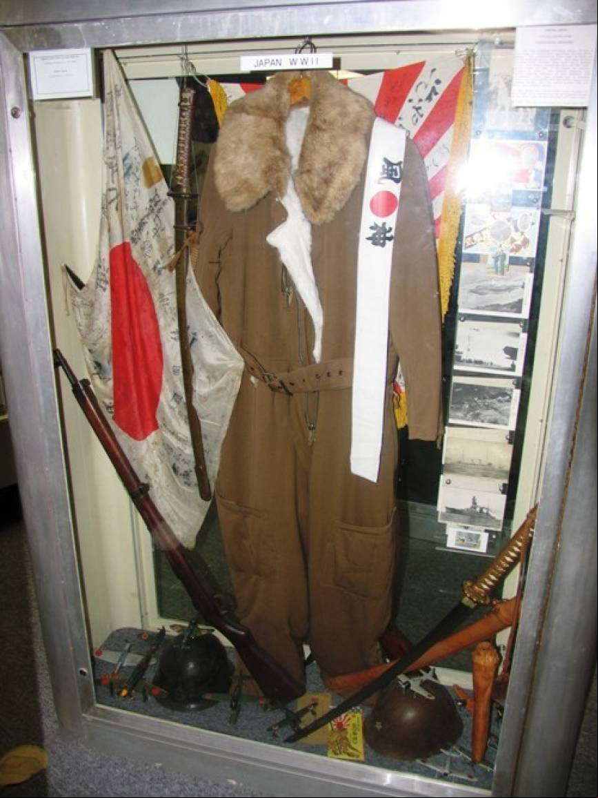 Indumentaria y materiales japoneses utilizados por los pilotos durante la II Guerra Mundial. (Antonio Ros Pau, copyright defensa.com)