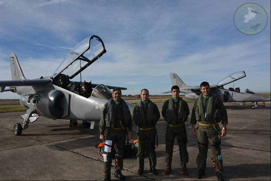Pese a las penurias que esta pasando la FAA, sus pilotos siguen adiestrandose (Luis Pi