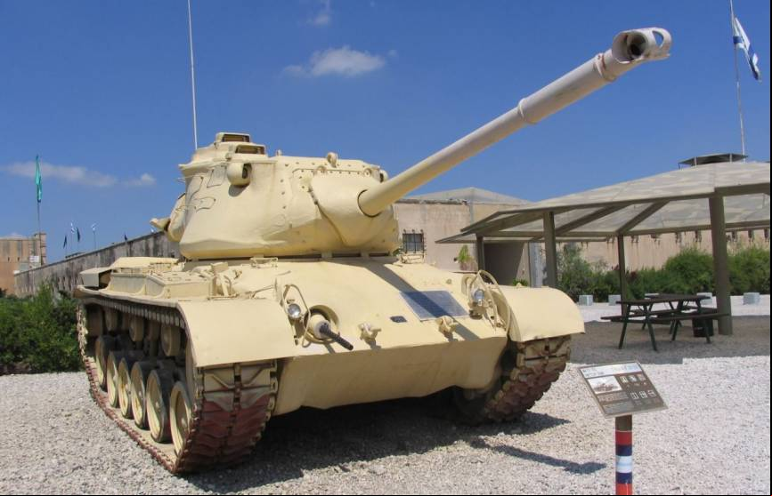 M-47: en la placa se recuerda que en Espa