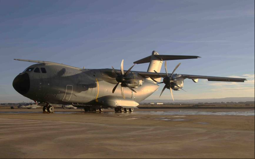 Zaragoza, El nuevo A400M del Ala 31, por f