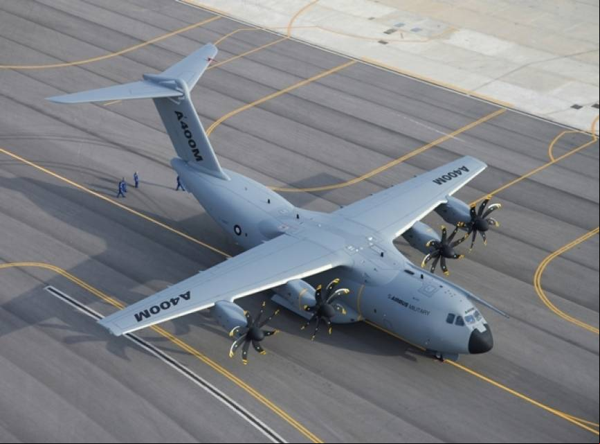 Imagen del primer roll-out del A400M en la planta de Sevilla. Foto: ADS.
