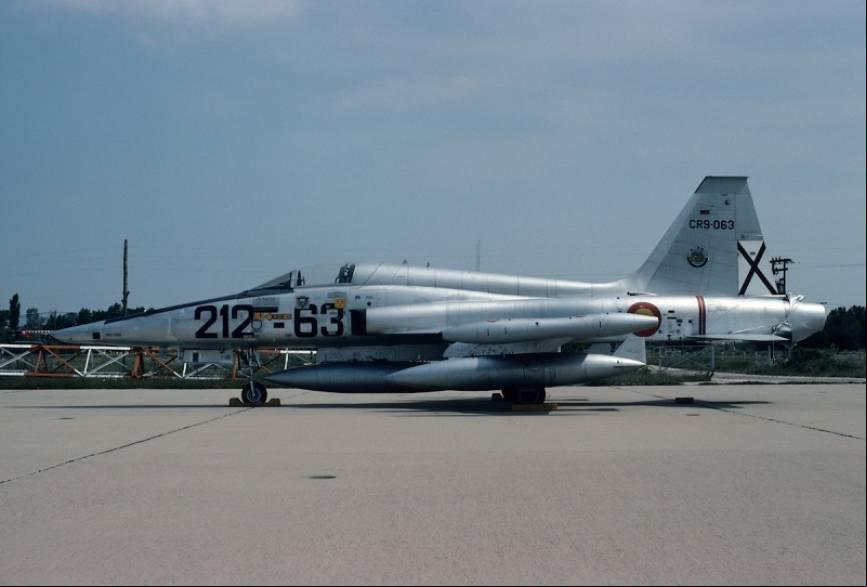 Northrop F-5