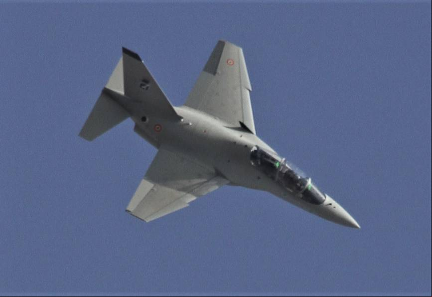 El entrenador avanzado Leonardo M-346 de la