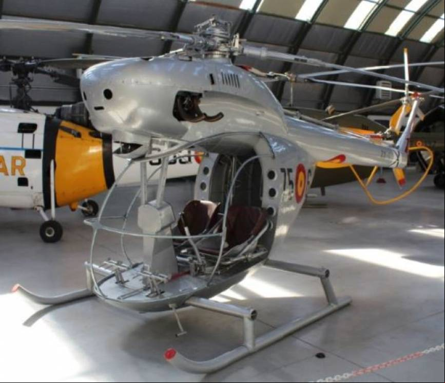 AEROTECNICA AC-12. En 1961 se adquirieron 10 unidades para la Escuela de Helic