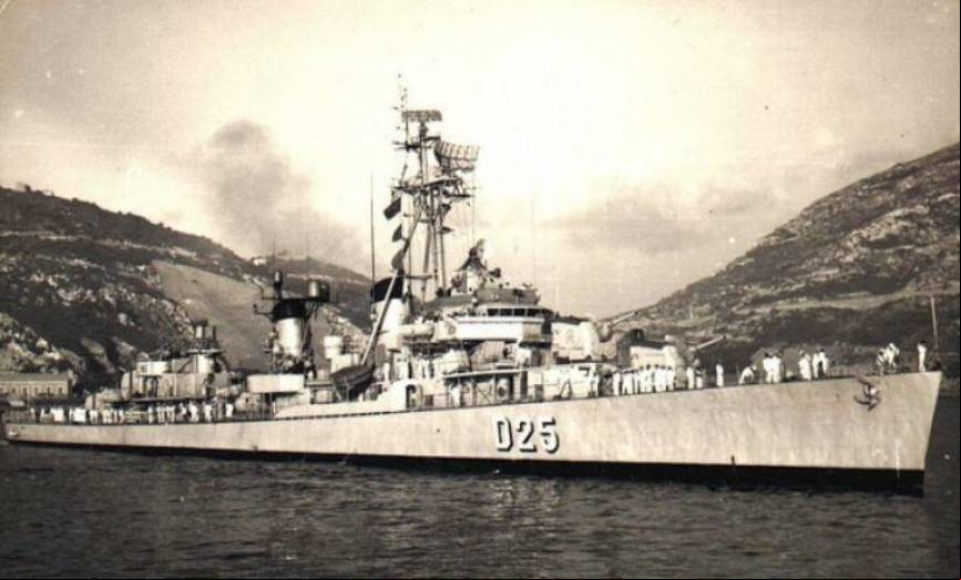 Destructor Jorge Juan (D 25) en Cartagena
