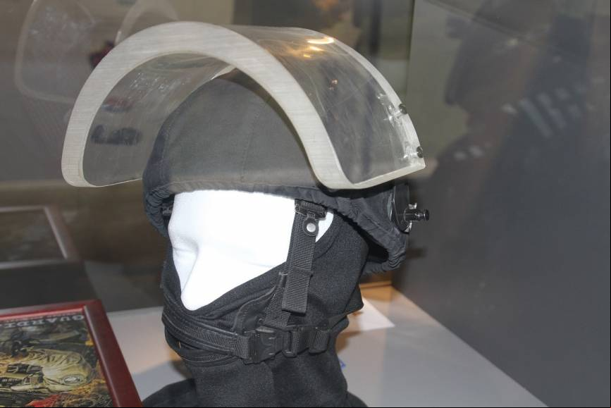 Uno de los cascos de intervenci