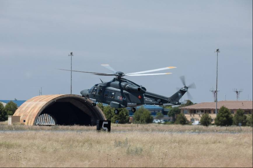 Augusta Westland AW139 Italiano comenzando su misi