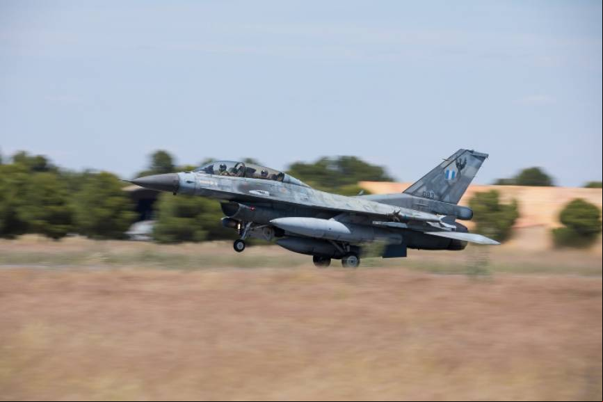 F16 Griego en el inicio de la misi