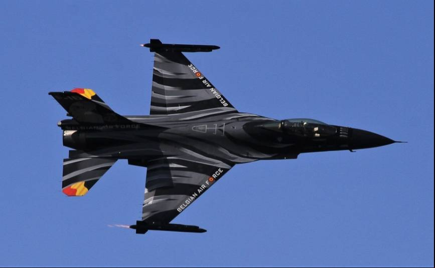 El espectacular F-16AM demostrador del Componente A