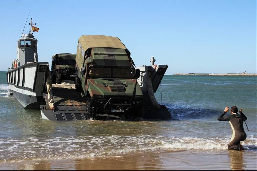 Los VAMTAC ST5 de la Infanter