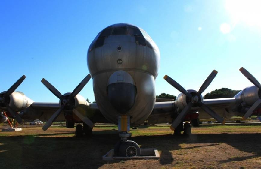 Gracias a sus 4 Pratt & Whitney R-4360-59