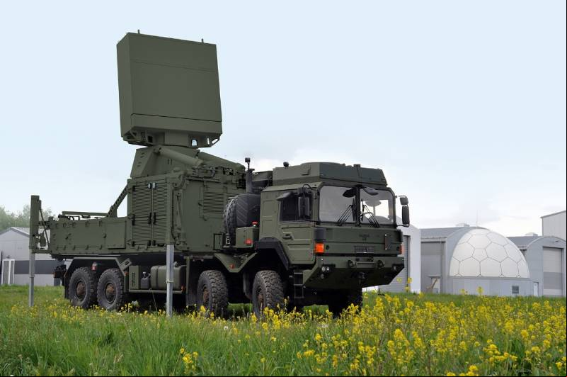El radar multifuncional TRML-4D (Hensoldt)