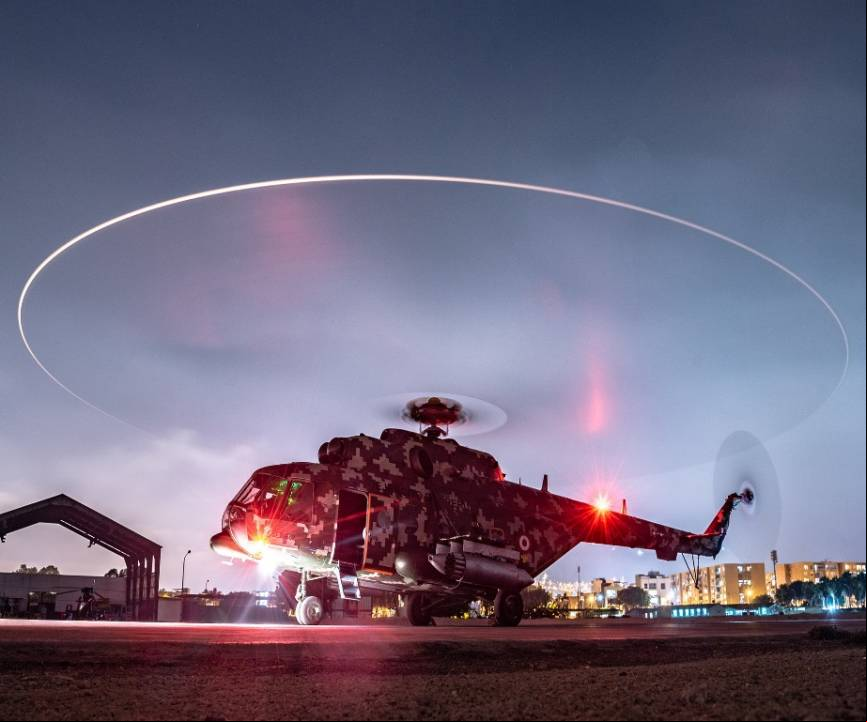Mi-171Sh-P emprendiendo una mision nocturna.