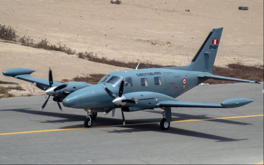 Beechcraft 350 King Air, matricula EP-821. Adquirido en 1997, forma parte del Batallon de Aviones N