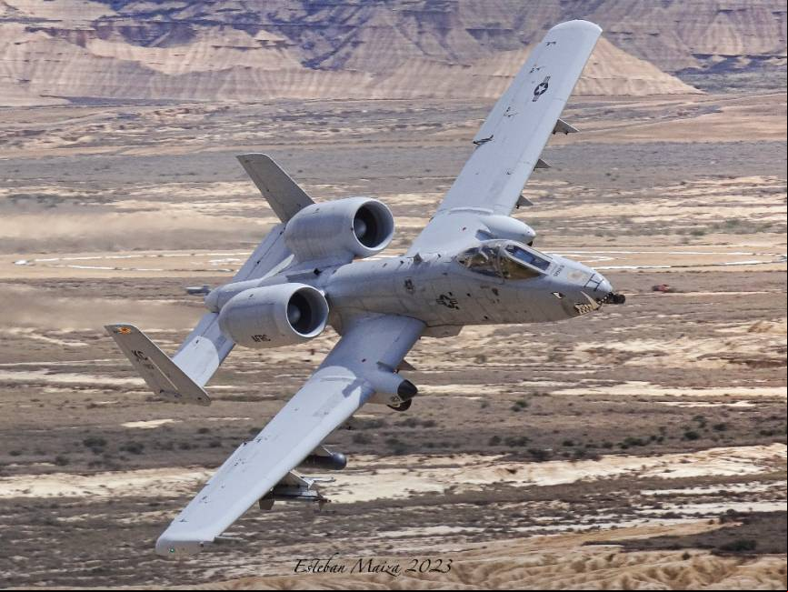 Un A-10 despidi