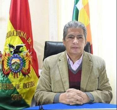 El ministro de Defensa boliviano, Edmundo Novillo.