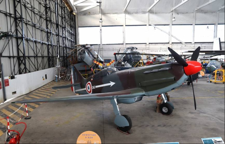 El recientemente restaurado caza de la Segunda Guerra Mundial Dewoitine D.520.
