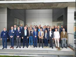 Participantes en el programa REACT (Responsive Electronic Attack for Cooperative Tasks) gestionado por OCCAR en la sede de Indra en Torrej