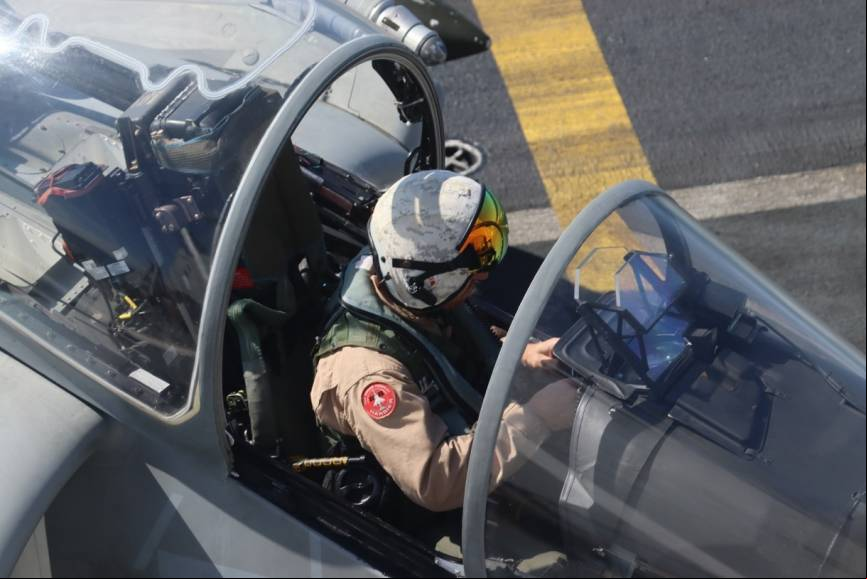 Un piloto de uno de los Boeing AV-8B Plus