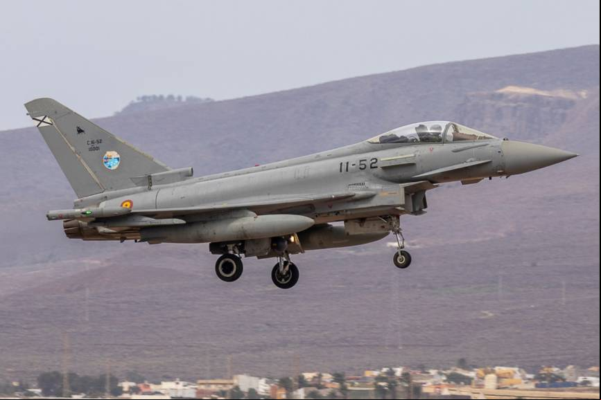 Este Eurofighter del Ala 11, lleva en la cola el s