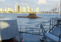Submarino U-209 ARC Tayrona navegando en la bah