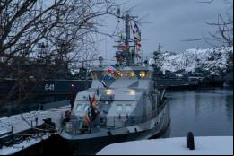 El patrullero antisabotaje P-475 en su zona de atraque de Polyarny. (Foto Ministerio de Defensa de Rusia)