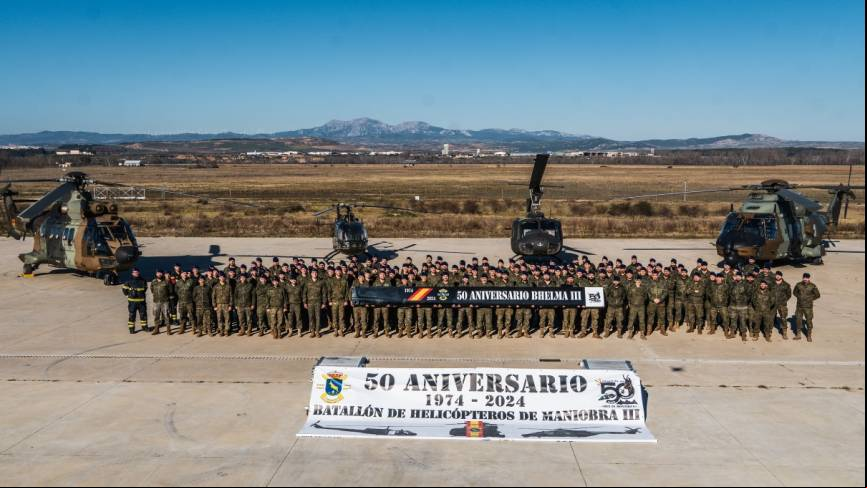 Foto oficial del 50 aniversario del BHELMA III, detr