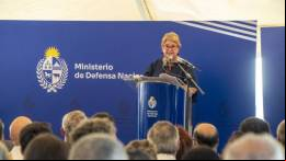 La nueva Ministra de Defensa Sandra Lazo durante su toma de posesi