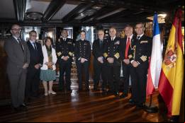 Visita de la ministra de defensa de Chile al 