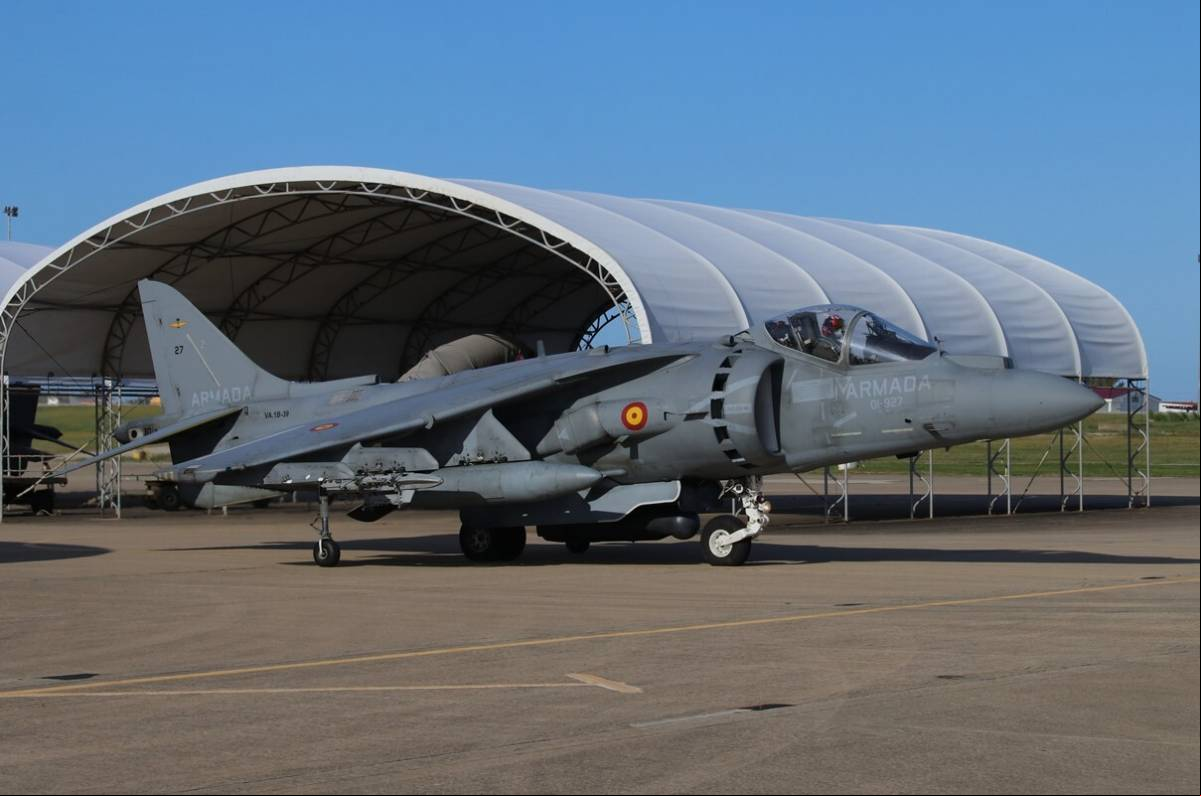 Uno de los AV-8B Uno de los AV-8B